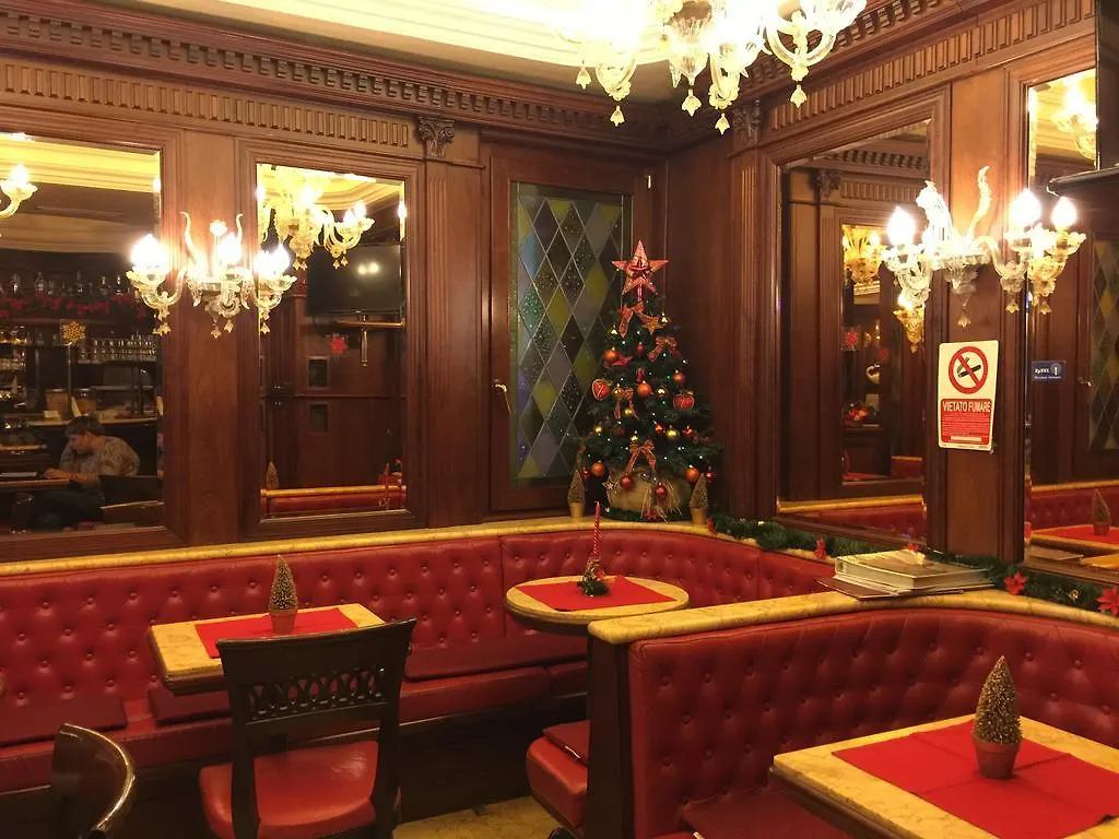 Hotel Lux Venice 3*,  Italy