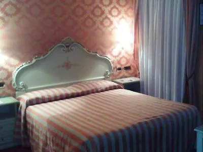 Hotel Lux Venice